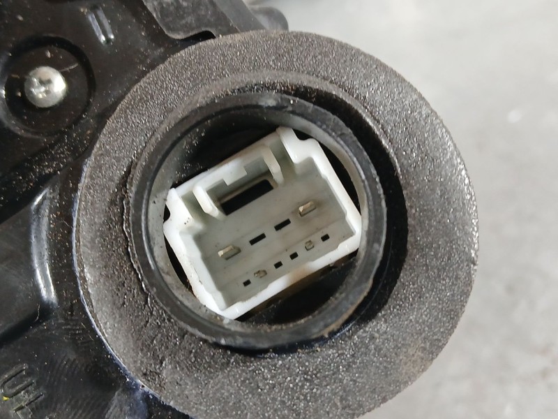 Recambio de cerradura puerta trasera izquierda para toyota corolla ranchera familiar (_e21_) 1.8 hybrid (zwe211) referencia OEM 
