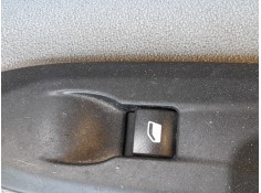 MANDO ELEVALUNAS DELANTERO DERECHO 6490FE 