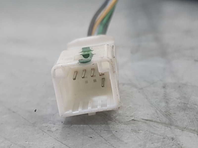 Recambio de retrovisor izquierdo para dacia sandero (bs_) 1.2 16v referencia OEM IAM 963023520R  