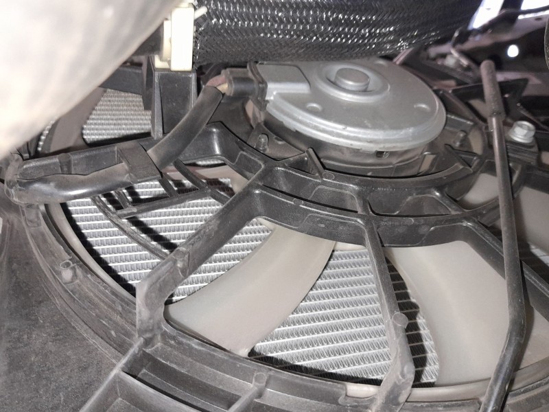 Recambio de electroventilador para toyota auris (_e18_) 2.0 d-4d (ade186_) referencia OEM IAM 163630R020  