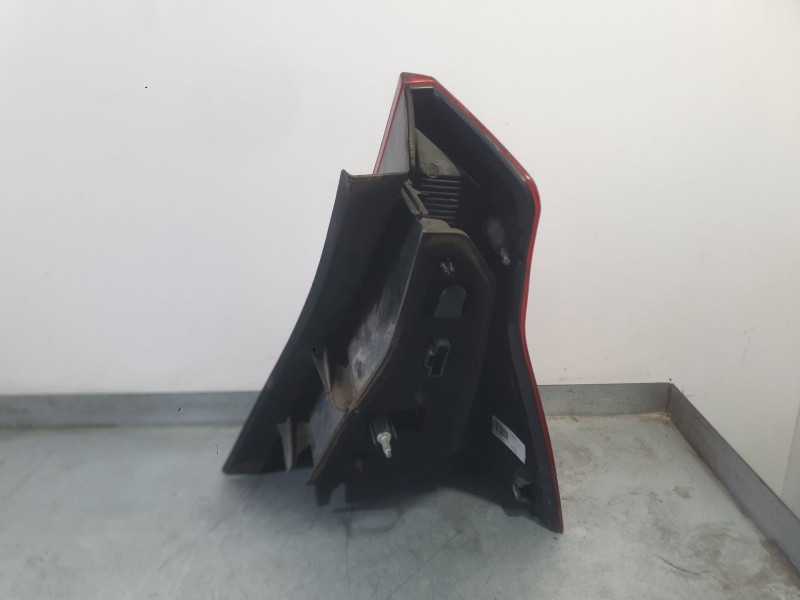 Recambio de piloto trasero izquierdo para dacia sandero (bs_) 1.2 16v referencia OEM IAM 8200734825  