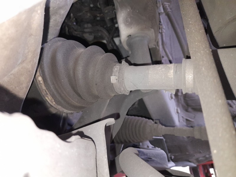 Recambio de transmision delantera izquierda para toyota auris (_e18_) 2.0 d-4d (ade186_) referencia OEM IAM 4342002A50  