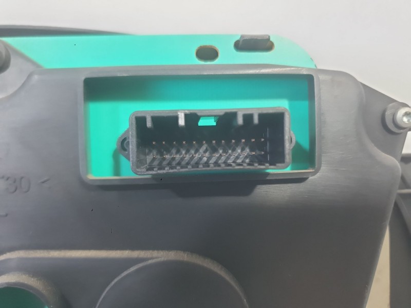 Recambio de cuadro instrumentos para dacia sandero (bs_) 1.2 16v referencia OEM IAM 248104802R  