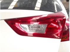 Recambio de piloto trasero derecho interior para toyota auris (_e18_) 2.0 d-4d (ade186_) referencia OEM IAM 8158102460  
