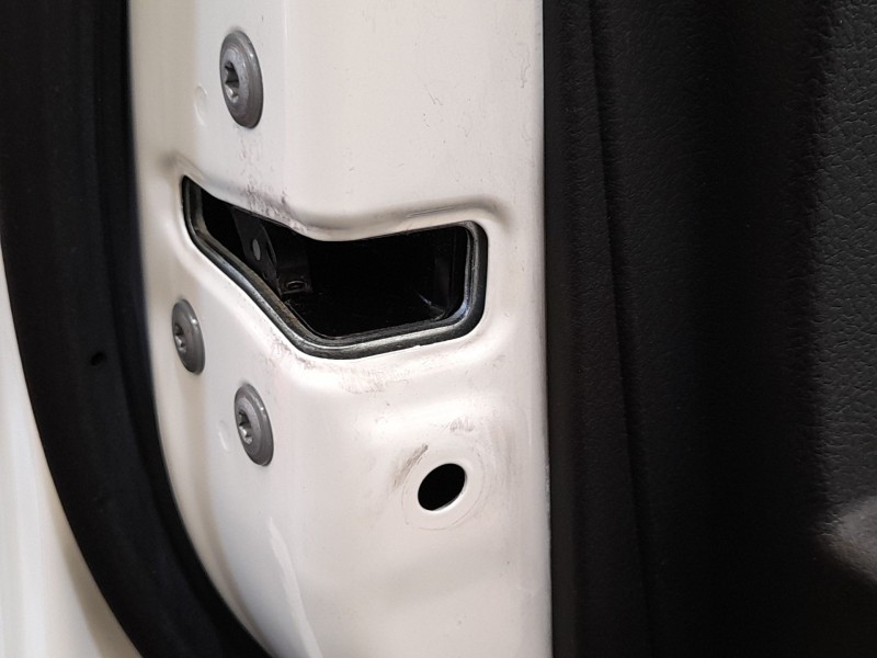 Recambio de cerradura puerta delantera izquierda para toyota auris (_e18_) 2.0 d-4d (ade186_) referencia OEM IAM 6904002210  