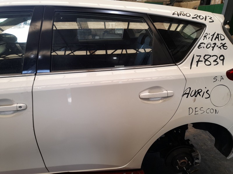 Recambio de puerta trasera izquierda para toyota auris (_e18_) 2.0 d-4d (ade186_) referencia OEM IAM 6700402380  
