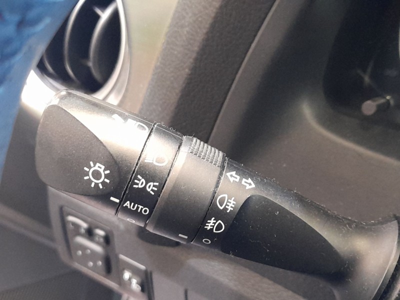 Recambio de mando luces y limpia para toyota auris (_e18_) 2.0 d-4d (ade186_) referencia OEM IAM 8414002730  8465202540