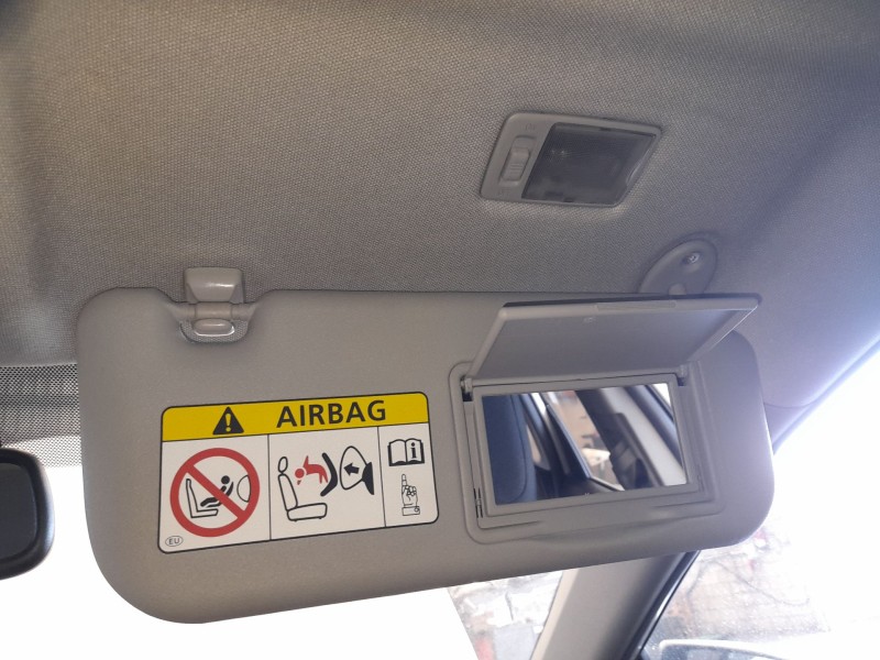 Recambio de parasol derecho para toyota auris (_e18_) 2.0 d-4d (ade186_) referencia OEM IAM 7431002K80B0  