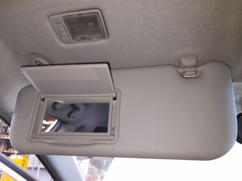Recambio de parasol izquierdo para toyota auris (_e18_) 2.0 d-4d (ade186_) referencia OEM IAM 743200D600B1  