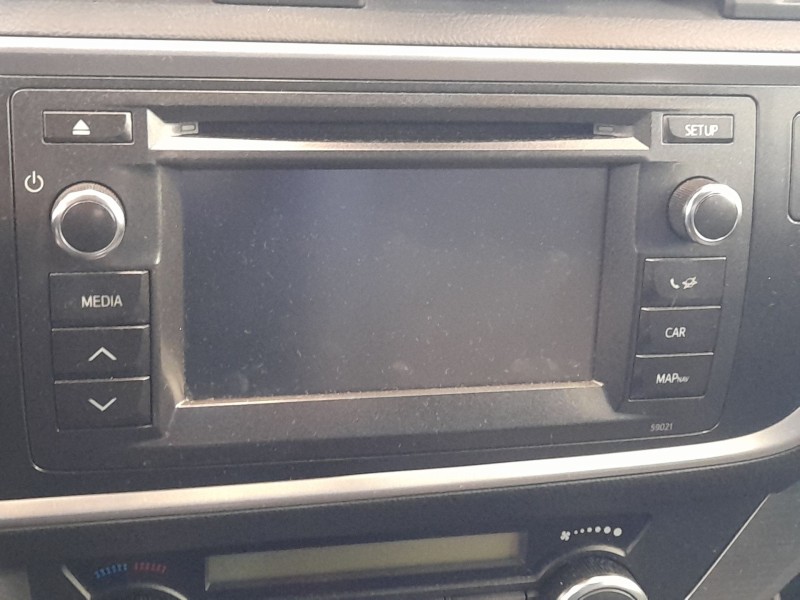 Recambio de sistema audio / radio cd para toyota auris (_e18_) 2.0 d-4d (ade186_) referencia OEM IAM 8612002880  