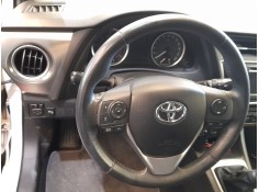 Recambio de volante para toyota auris (_e18_) 2.0 d-4d (ade186_) referencia OEM IAM 4510202510C0  