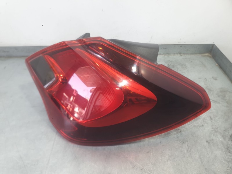 Recambio de piloto trasero derecho para opel corsa e (x15) 1.4 (08, 68) referencia OEM IAM   