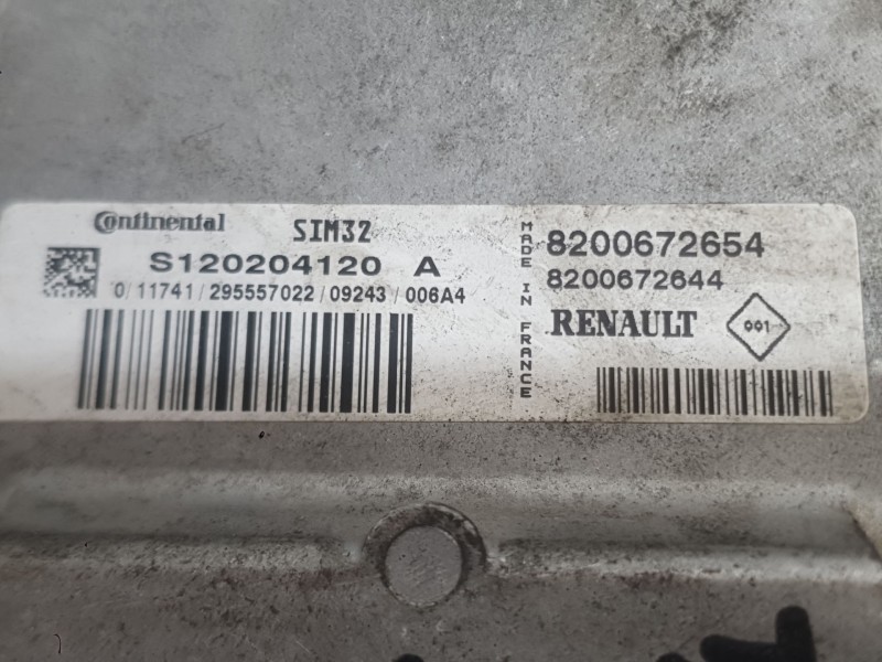 Recambio de centralita motor uce para dacia sandero (bs_) 1.2 16v referencia OEM IAM 8200672654  