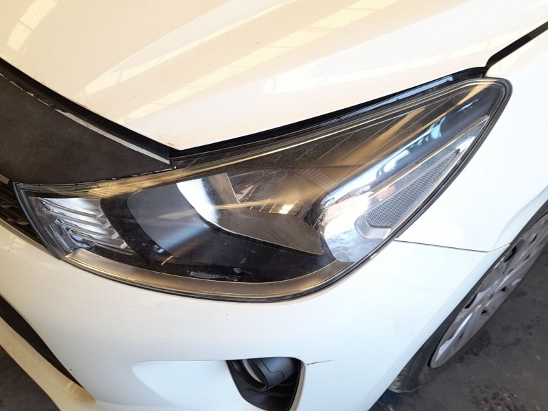 Recambio de faro izquierdo para kia rio iv (yb, sc, fb) 1.25 referencia OEM IAM 92101H8000  