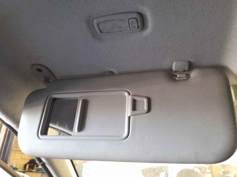 Recambio de parasol izquierdo para kia rio iv (yb, sc, fb) 1.25 referencia OEM IAM 85210H8010BF3  