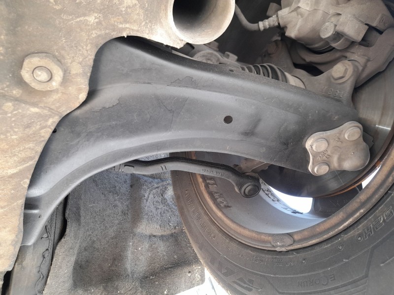 Recambio de brazo suspension inferior delantero izquierdo para renault grand scénic iii (jz0/1_) 1.5 dci referencia OEM IAM 5450