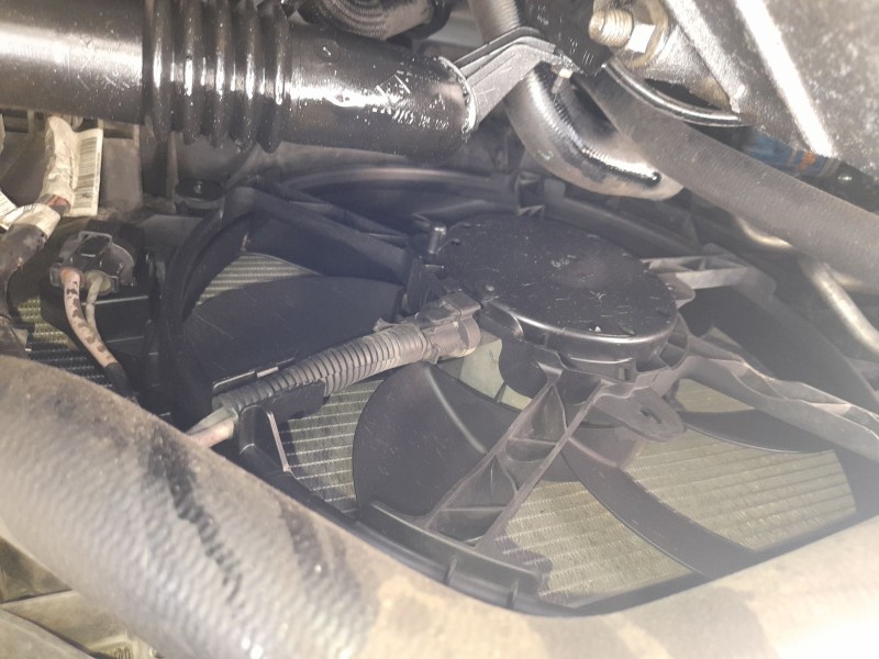 Recambio de electroventilador para renault grand scénic iii (jz0/1_) 1.5 dci referencia OEM IAM 214810898R  