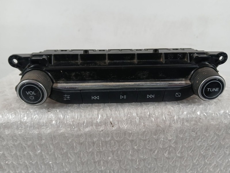 Recambio de mando radio para ford focus st-line referencia OEM IAM   