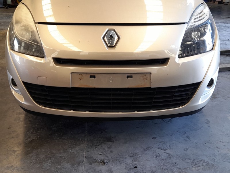 Recambio de paragolpes delantero para renault grand scénic iii (jz0/1_) 1.5 dci referencia OEM IAM 620222226R ROZADO 