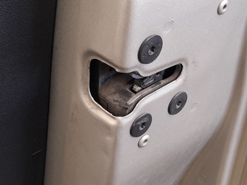Recambio de cerradura puerta delantera derecha para renault grand scénic iii (jz0/1_) 1.5 dci referencia OEM IAM 805020006R  