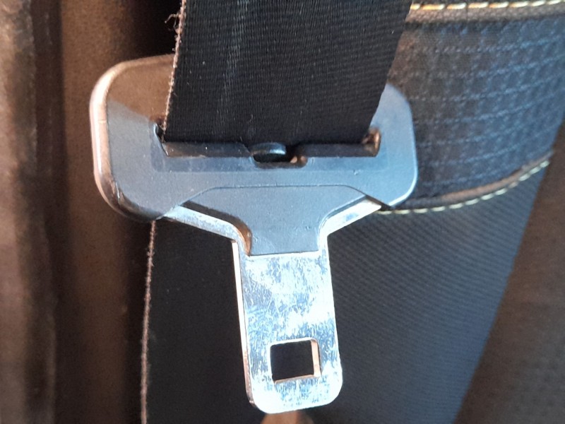 Recambio de cinturon seguridad trasero derecho para renault grand scénic iii (jz0/1_) 1.5 dci referencia OEM IAM 898400001R 8884