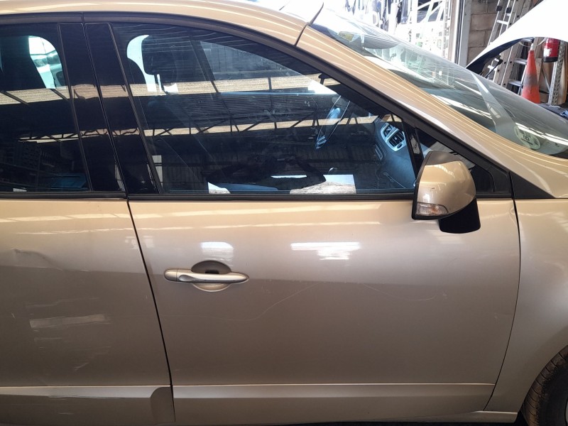 Recambio de puerta delantera derecha para renault grand scénic iii (jz0/1_) 1.5 dci referencia OEM IAM 801008349R  