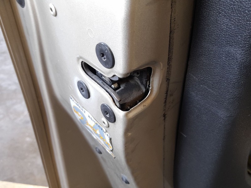 Recambio de cerradura puerta delantera izquierda para renault grand scénic iii (jz0/1_) 1.5 dci referencia OEM IAM 805030006R  