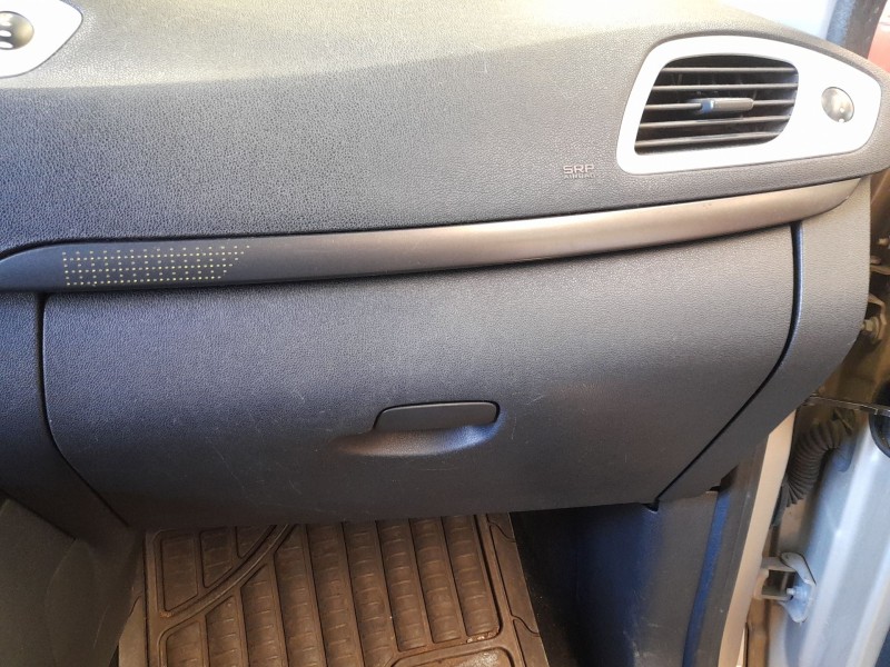 Recambio de guantera para renault grand scénic iii (jz0/1_) 1.5 dci referencia OEM IAM 682521686R 681080026R 