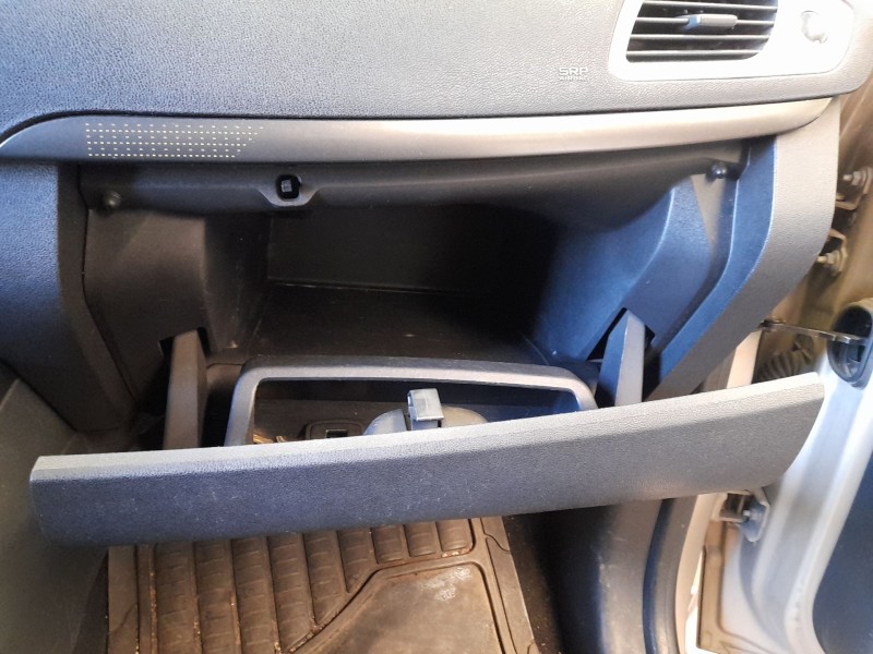 Recambio de guantera para renault grand scénic iii (jz0/1_) 1.5 dci referencia OEM IAM 682521686R 681080026R 