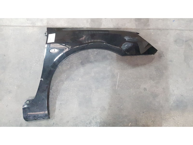 Recambio de aleta delantera derecha para peugeot 307 cc (3b) 2.0 16v referencia OEM IAM 7841N7  