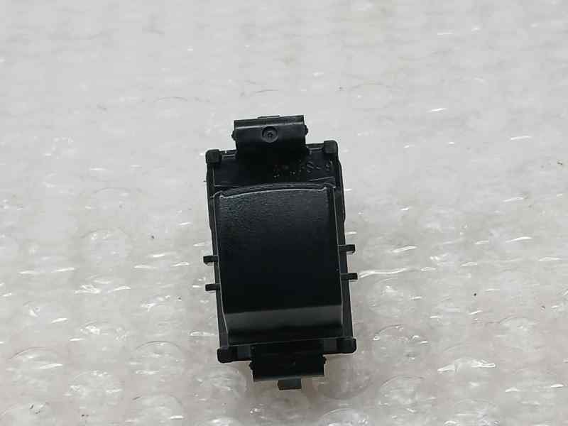 Recambio de mando elevalunas delantero derecho para mitsubishi space star (a00) motion referencia OEM IAM 8608A320 A183T11CN 