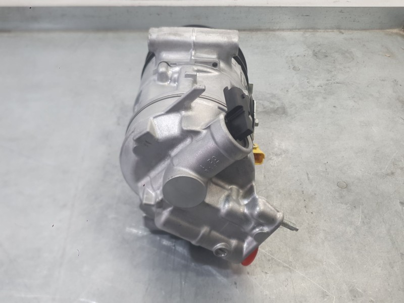 Recambio de compresor aire acondicionado para peugeot 2008 ii (ud_, us_, uy_, uj_, ur_, uc_) 1.2 puretech 130 referencia OEM IAM