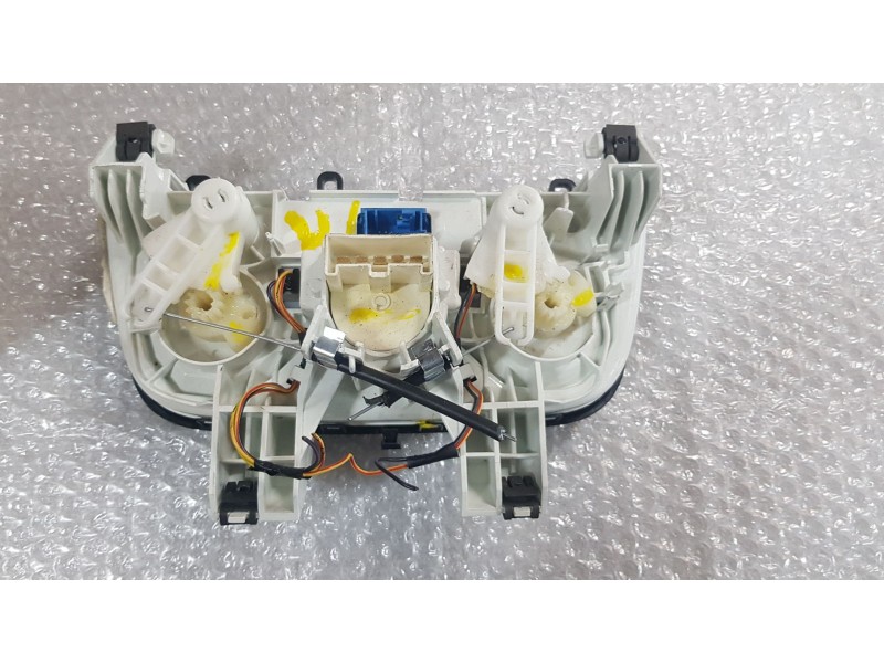 Recambio de mando calefaccion / aire acondicionado para fiat doblo cargo (263_) 1.3 d multijet (263wxu1a) referencia OEM IAM 735