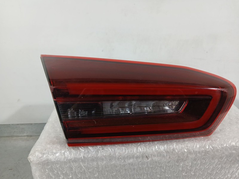 Recambio de piloto trasero izquierdo interior para ford focus st-line referencia OEM IAM NX7B13A603DA TOCADO 