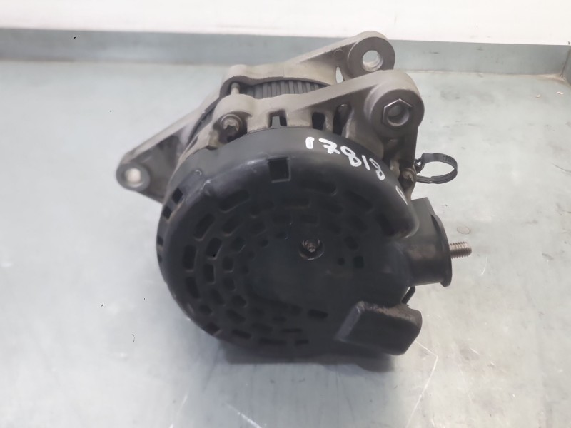 Recambio de alternador para kia carens iv 1.7 crdi referencia OEM IAM 373002A850 971553F000 