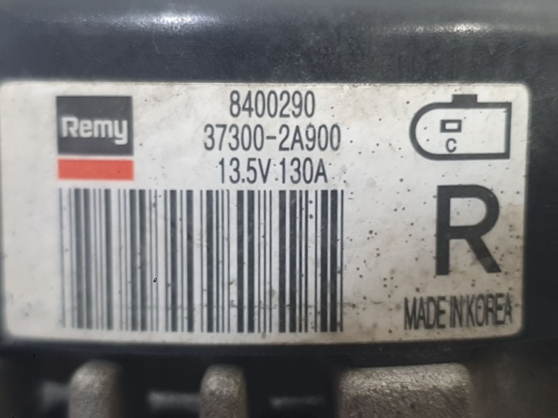 Recambio de alternador para kia carens iv 1.7 crdi referencia OEM IAM 373002A850 971553F000 