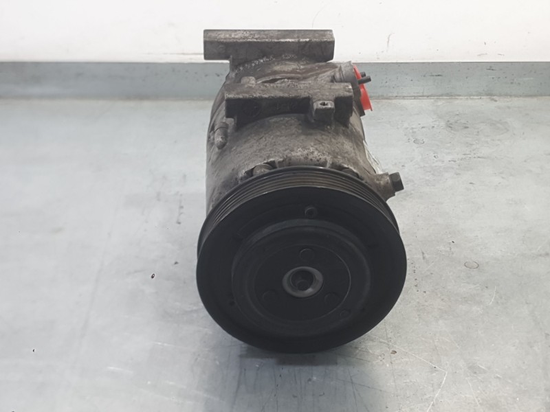 Recambio de compresor aire acondicionado para kia carens iv 1.7 crdi referencia OEM IAM 97701A4500  