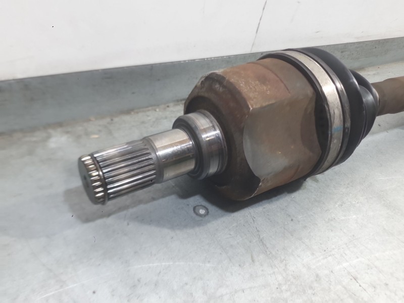 Recambio de transmision delantera derecha para kia carens iv 1.7 crdi referencia OEM IAM 49501A4300SJ  