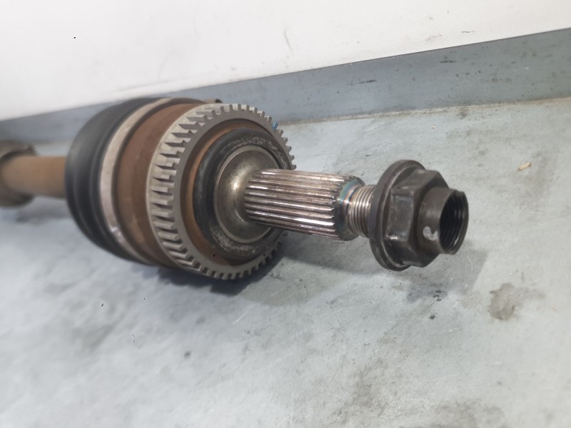 Recambio de transmision delantera derecha para kia carens iv 1.7 crdi referencia OEM IAM 49501A4300SJ  