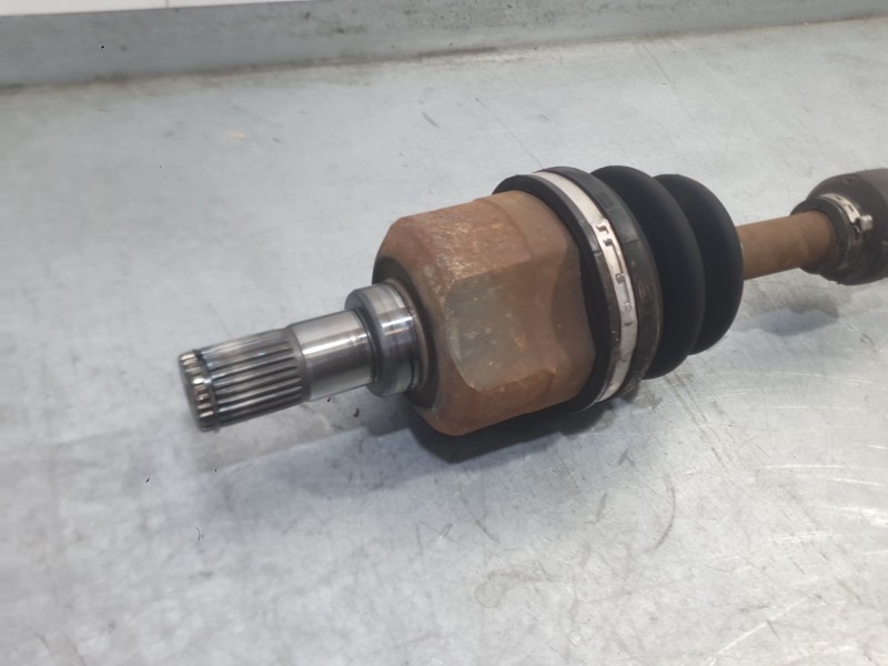 Recambio de transmision delantera izquierda para kia carens iv 1.7 crdi referencia OEM IAM 49500A4300SJ  