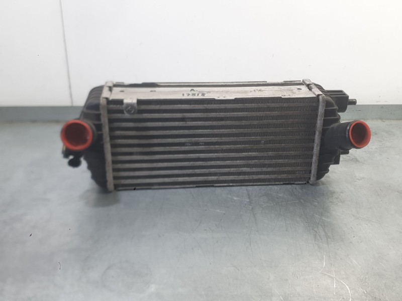 Recambio de intercooler para kia carens iv 1.7 crdi referencia OEM IAM 282712A820  