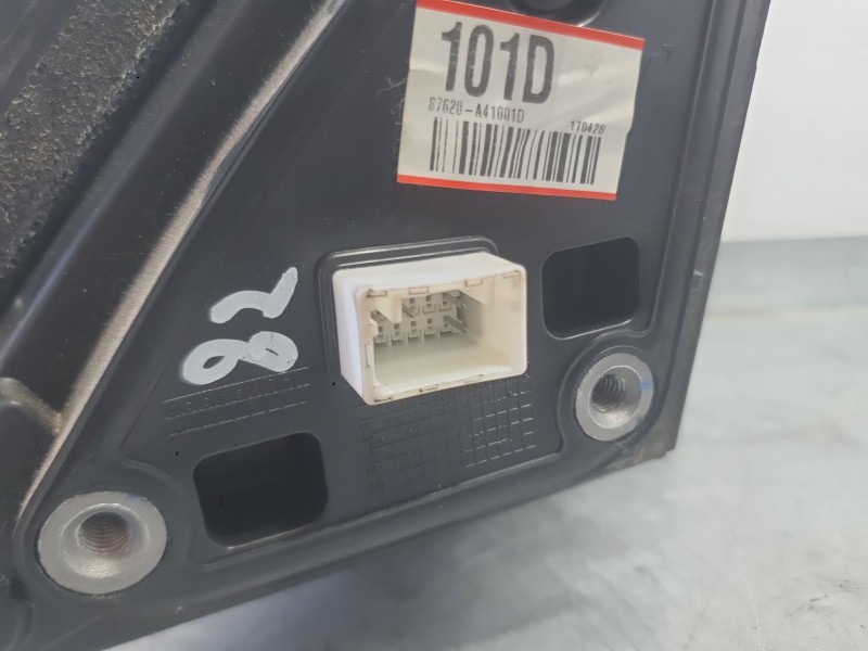 Recambio de retrovisor derecho para kia carens iv 1.7 crdi referencia OEM IAM 87620A417000  