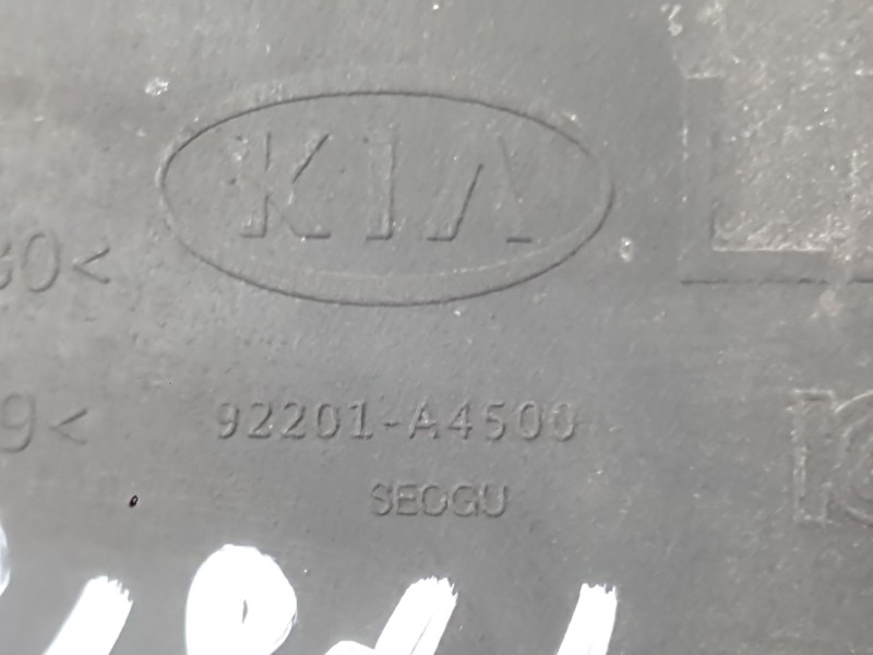 Recambio de faro antiniebla izquierdo para kia carens iv 1.7 crdi referencia OEM IAM 92201A4020  