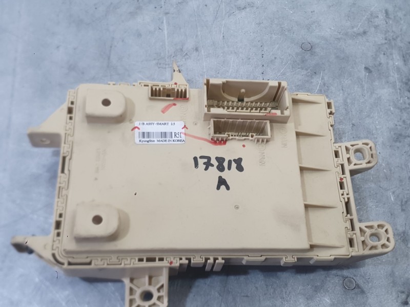 Recambio de caja reles / fusibles para kia carens iv 1.7 crdi referencia OEM IAM   