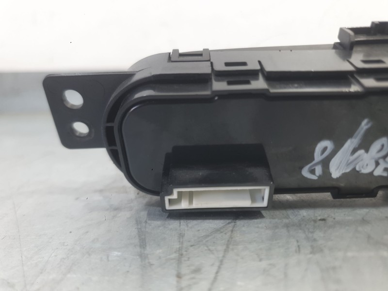 Recambio de warning para kia carens iv 1.7 crdi referencia OEM IAM   