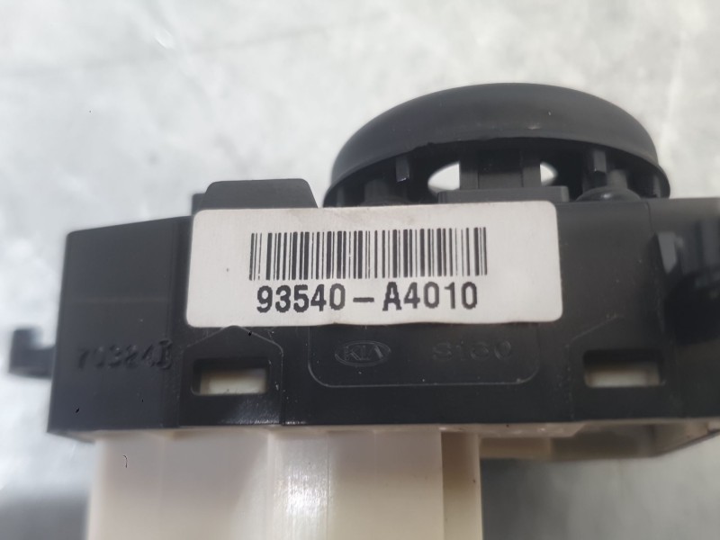 Recambio de mando retrovisor para kia carens iv 1.7 crdi referencia OEM IAM 93540A4000CA  
