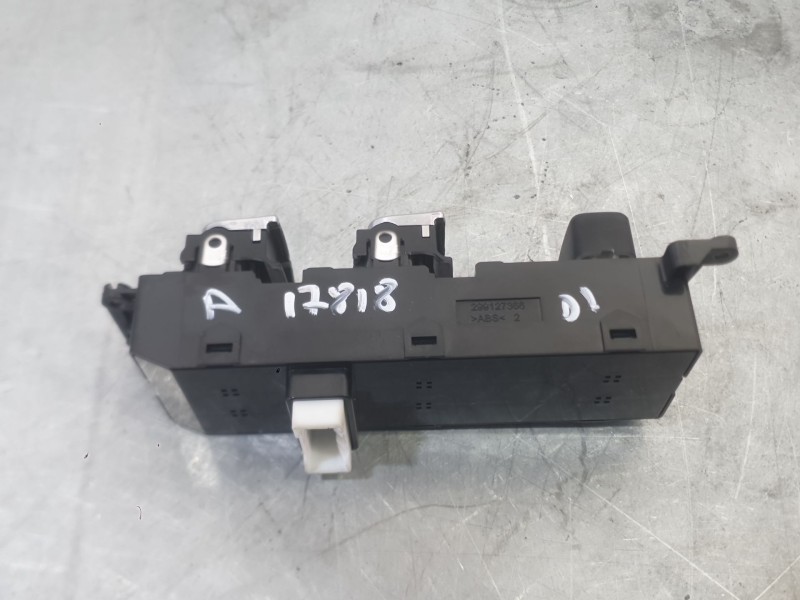 Recambio de mando elevalunas delantero izquierdo para kia carens iv 1.7 crdi referencia OEM IAM 93570A4310CA  