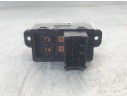 Recambio de mando elevalunas trasero derecho para kia carens iv 1.7 crdi referencia OEM IAM 93580A4000CA  