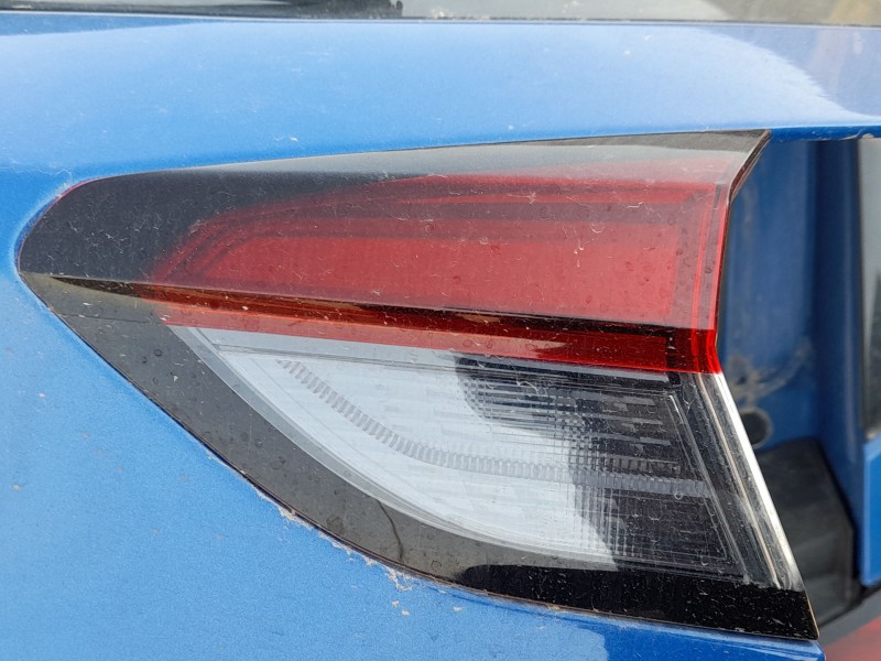 Recambio de piloto trasero derecho interior para opel corsa f (p2jo) 1.2 (68) referencia OEM IAM 9830096180  