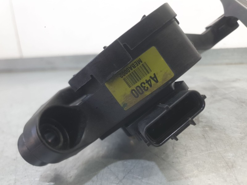 Recambio de potenciometro pedal para kia carens iv 1.7 crdi referencia OEM IAM 32700A4100  